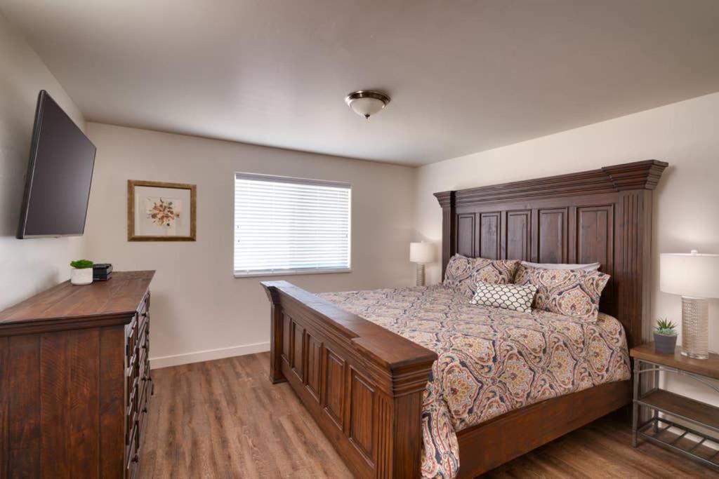 5C Sweet Redcliff Condo, Pool & Hot Tub Moab Exterior photo
