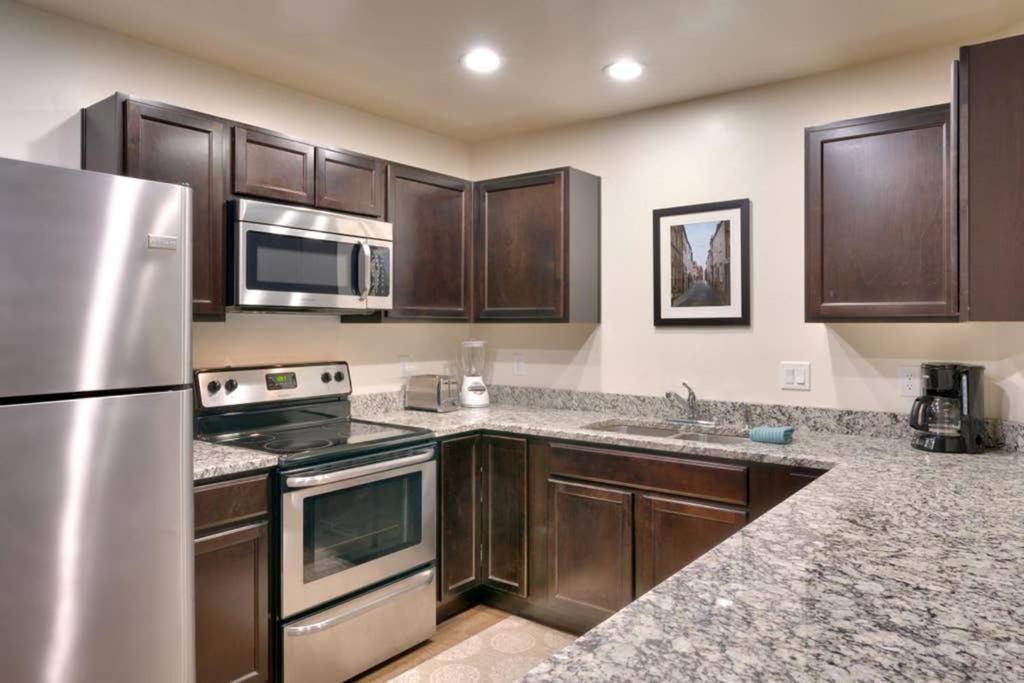5C Sweet Redcliff Condo, Pool & Hot Tub Moab Exterior photo
